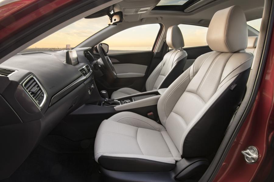 Интерьер Mazda3 SP25 Astina Sedan (BM) 2016 года  (AU) (фото 54 из 56)